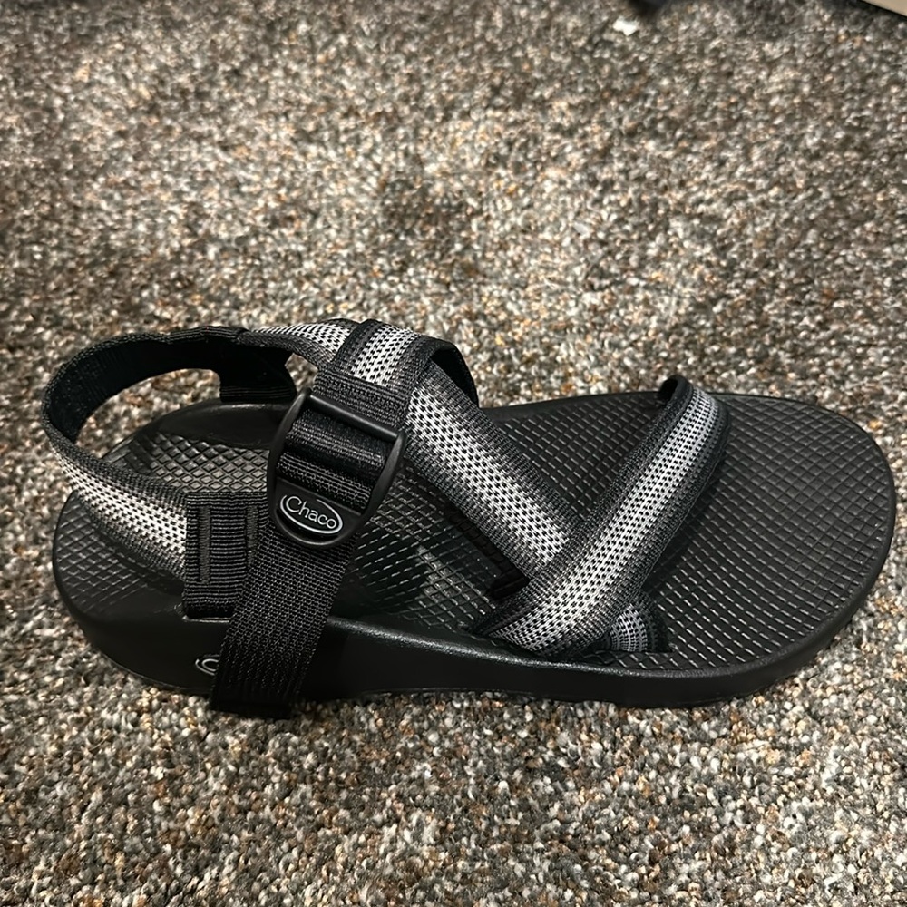 Brand New Men’s Chaco Sandal Size 9 Classic Z1